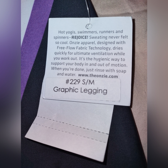 NWT Women's Onzie theonzie Graphic Legging Yoga Pants size S/M - Picture 9 of 9